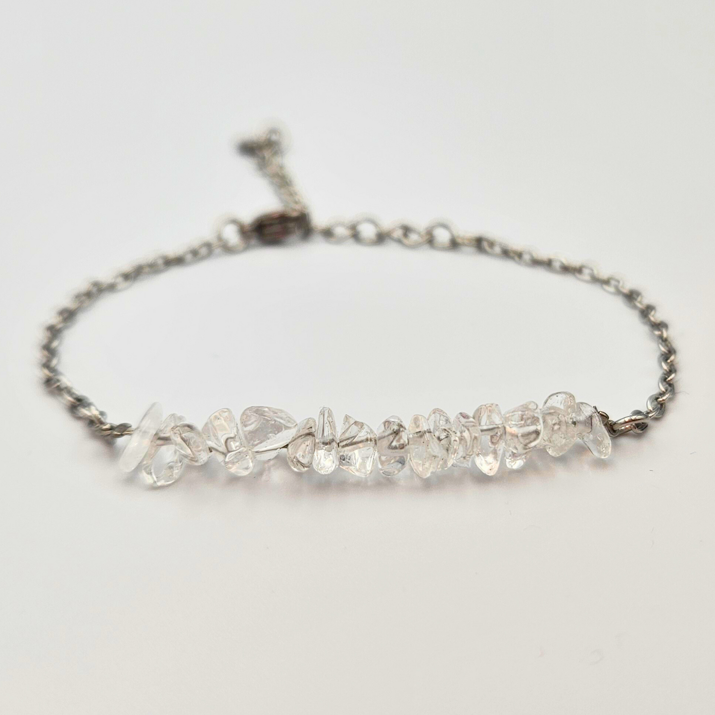 Armband gemaakt van stainless steel met bergkristal split