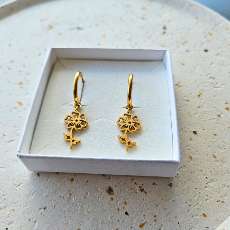 Oorbellen van goldplated stainless steel met geboortebloem van oktober: de cosmea
