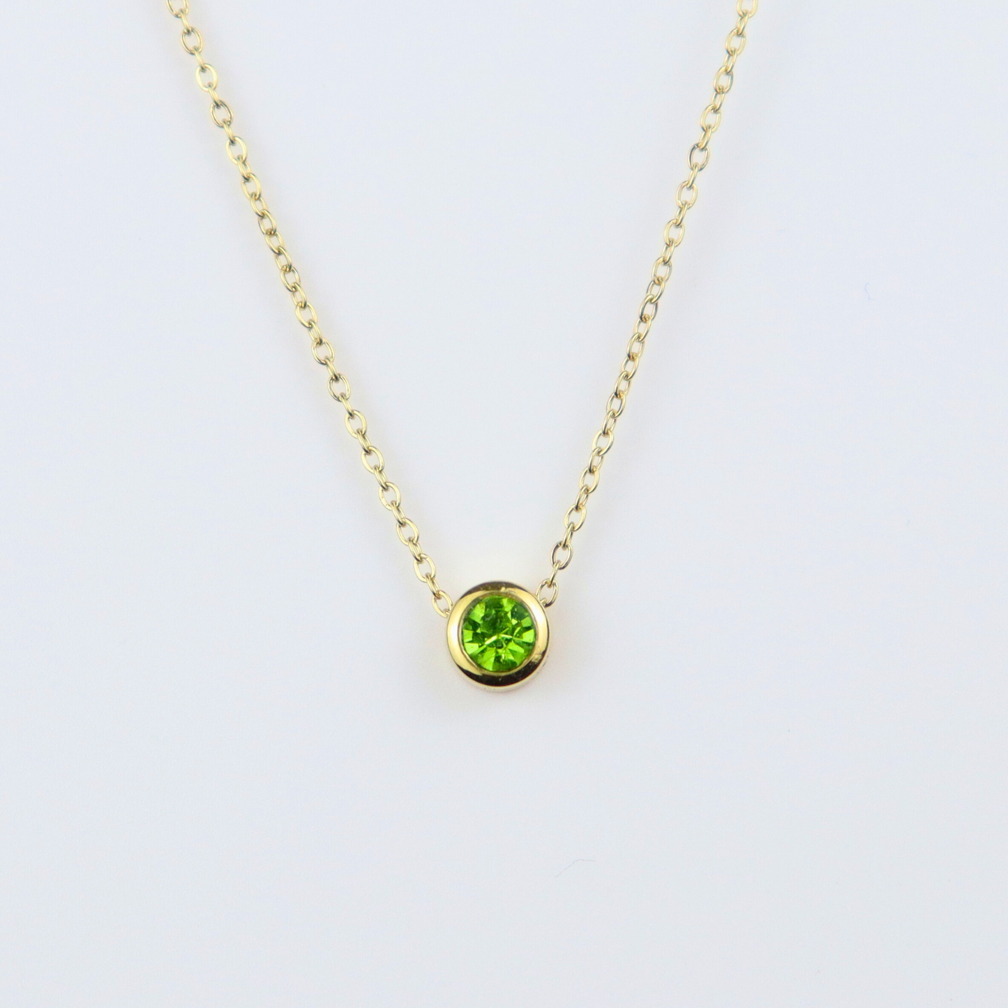 Ketting van goldplated stainless steel met geboortesteen van augustus: peridot