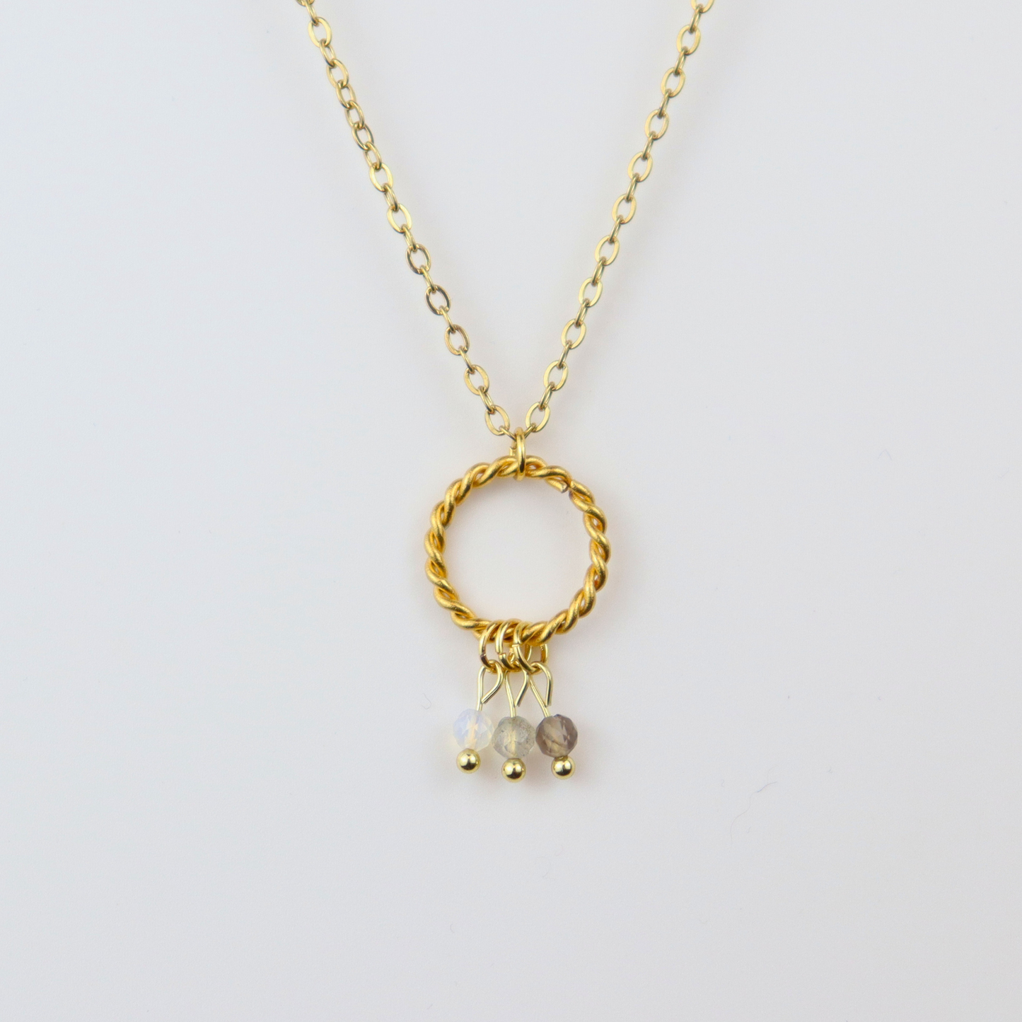 Ketting van goldplated stainless steel met rookkwarts, labradoriet en opaliet