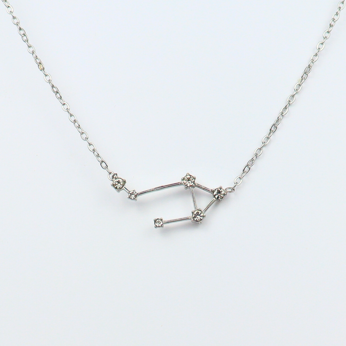 Ketting gemaakt van stainless steel met sterrenbeeld weegschaal