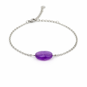 Armband gemaakt van stainless steel met ovalen amethist
