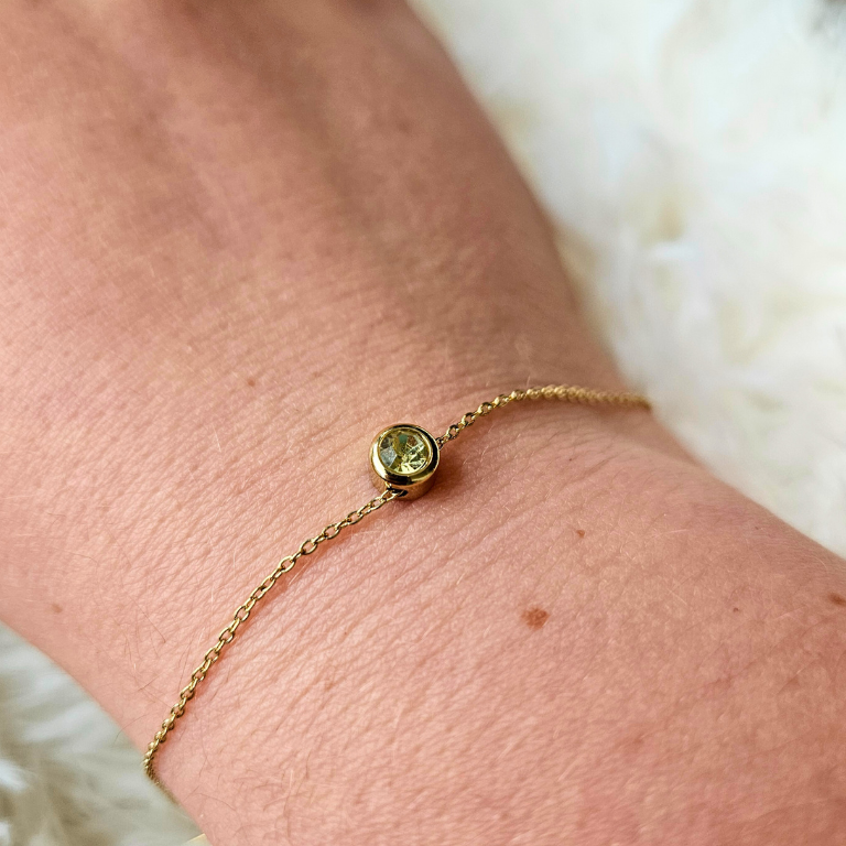 Armband van goldplated stainless steel met geboortesteen van november: citrien