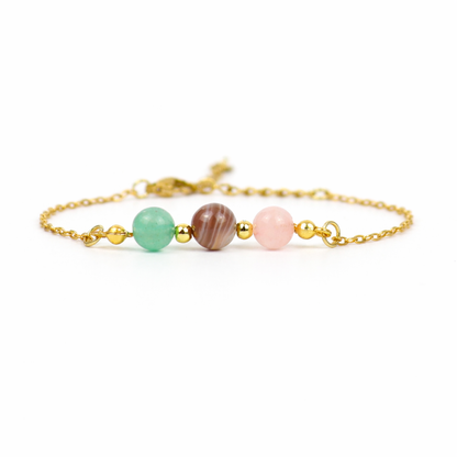 Armband van goldplated stainless steel met de 3 edelstenen die passen bij sterrenbeeld stier: aventurijn, rozenkwarts en agaat