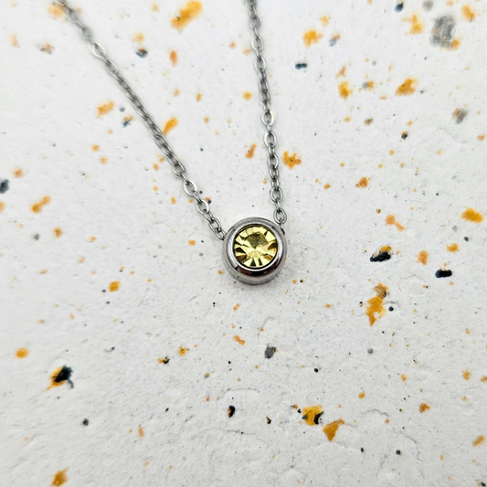 Ketting gemaakt van stainless steel met geboortesteen van november: citrien