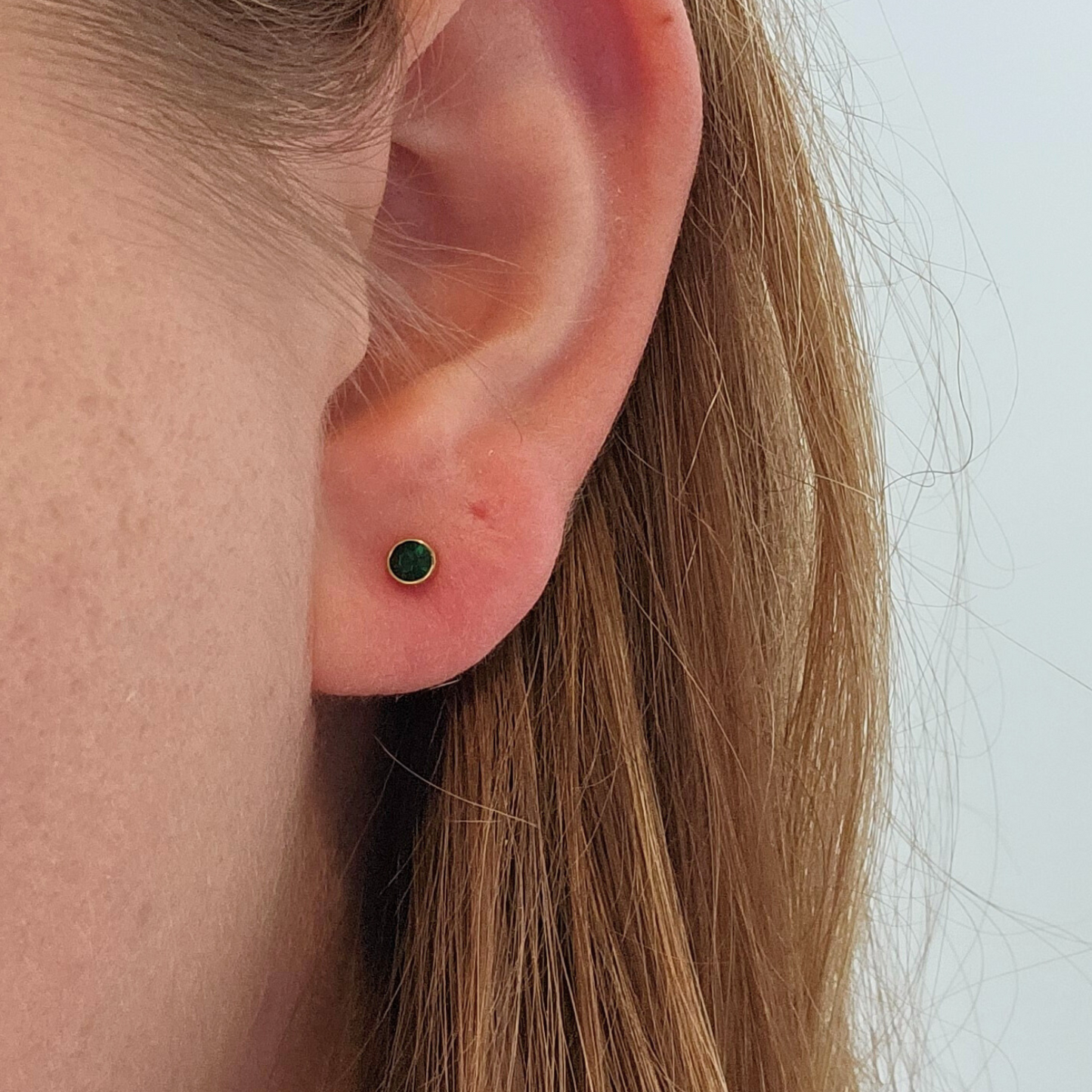 Oorbellen geboortesteen mei goud