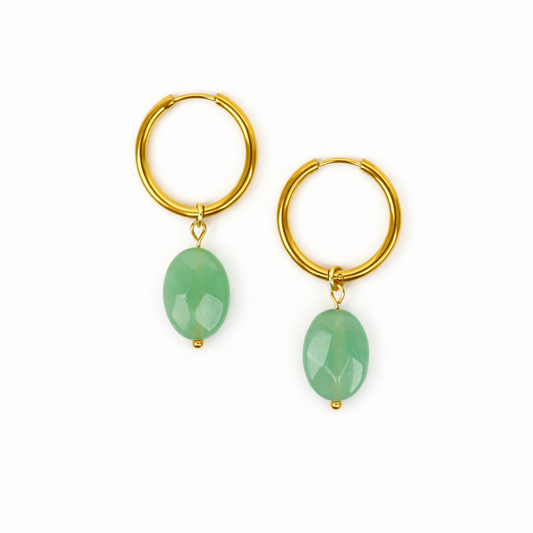 Oorbellen van goldplated stainless steel met facetgeslepen ovalen aventurijn hanger