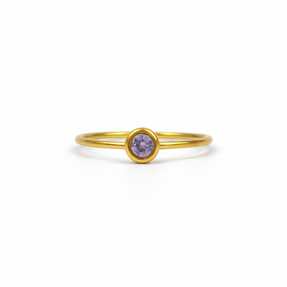 Ring van goldplated stainless steel met geboortesteen van februari: lichte amethist