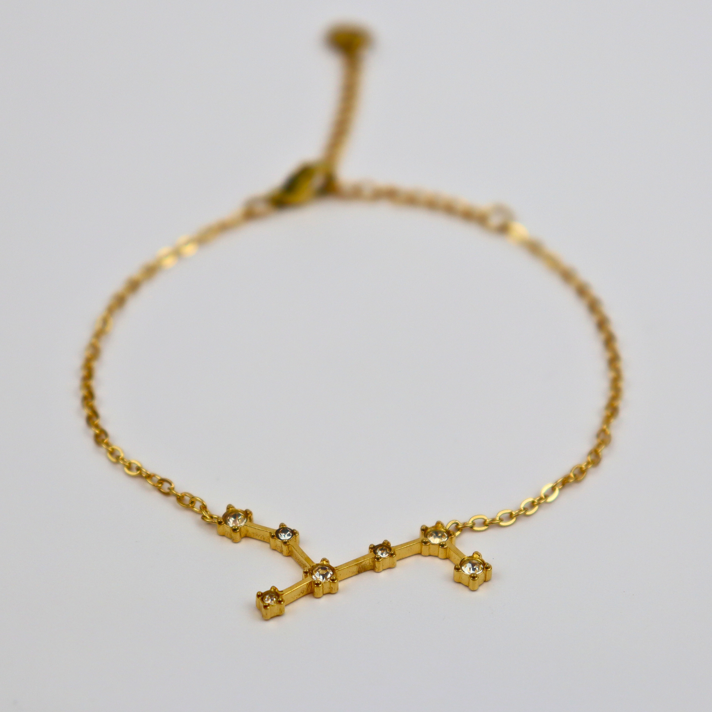 Sterrenbeeld armband maagd goud