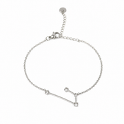 Armband van stainless steel met zirkonia steentjes in de vorm van het sterrenbeeld ram