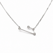 Ketting van stainless steel met zirkonia steentjes in de vorm van het sterrenbeeld ram