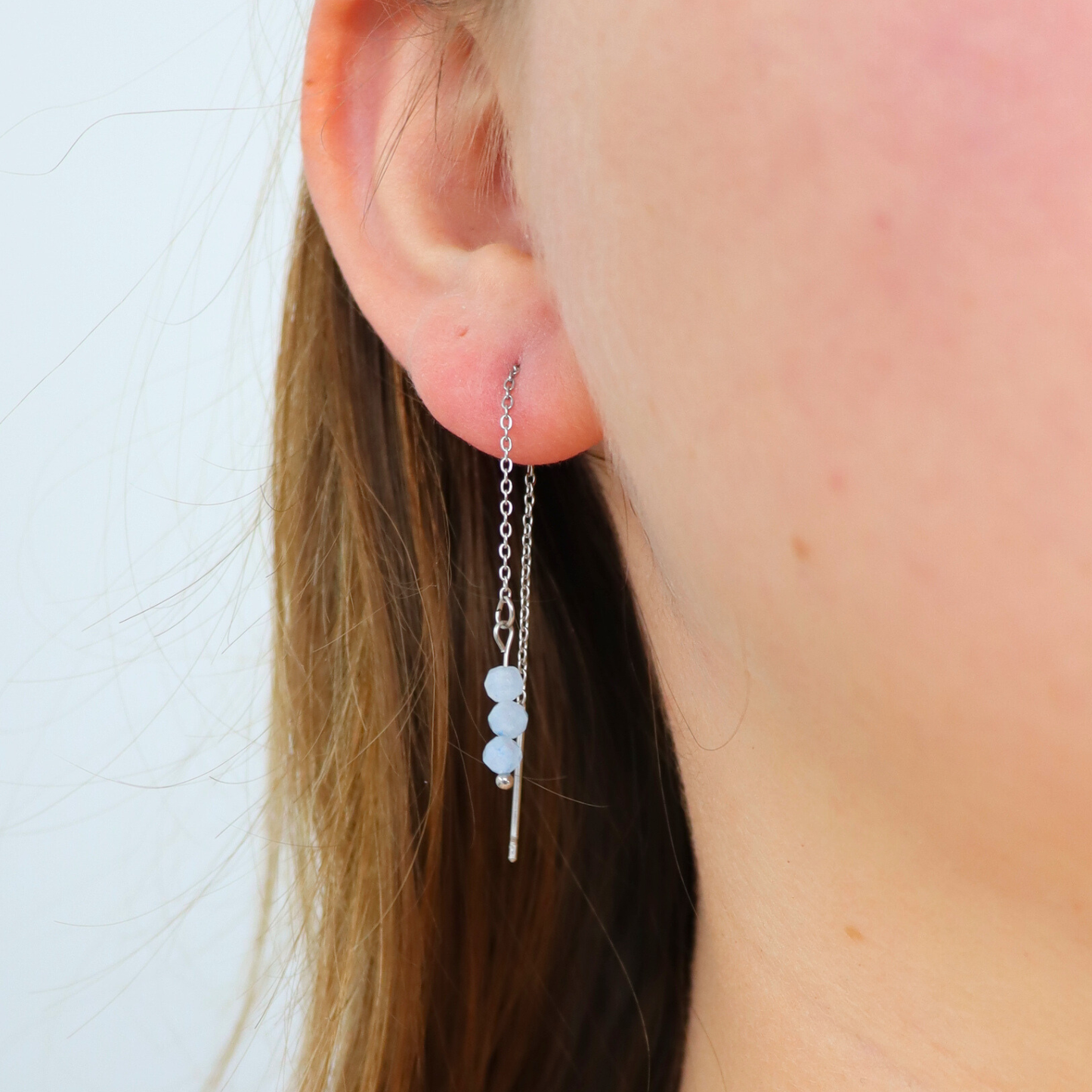 Threader oorbellen aquamarijn zilver