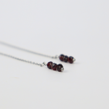 Threader earrings garnet silver